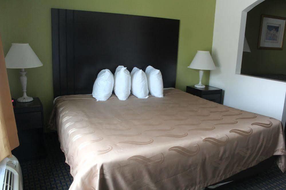 Quality Inn & Suites Clayton, Nm Kültér fotó
